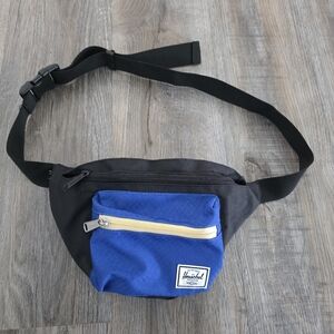 Herschel Supply Company Unisex Black/ Blue Belt Bag